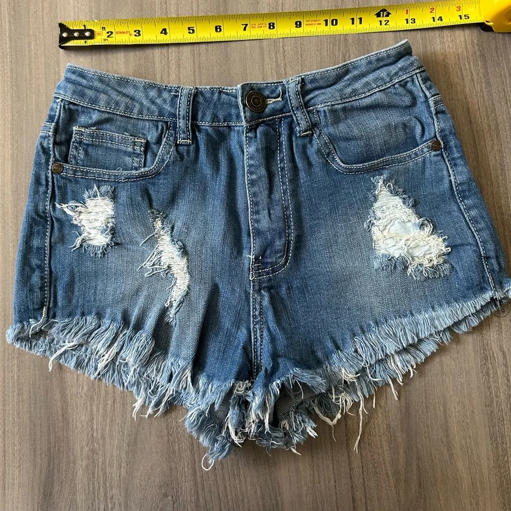 Distressed Shorts - Picture 12 of 17